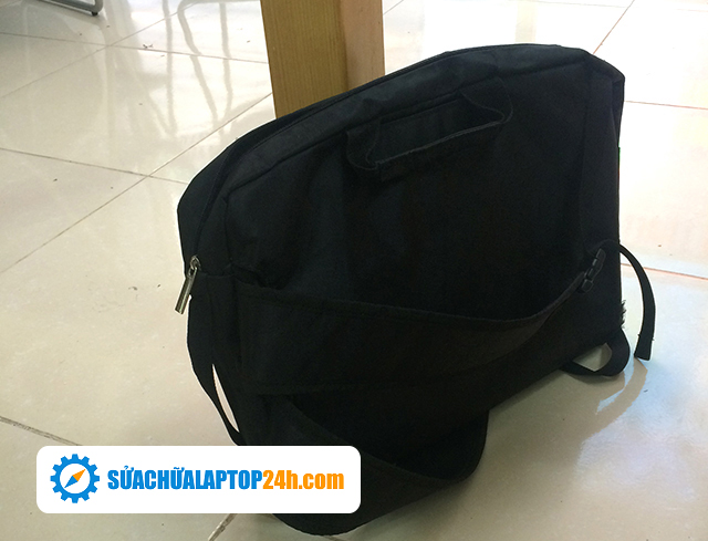 9 lưu ý cách sử dụng Laptop khi trời mưa bão