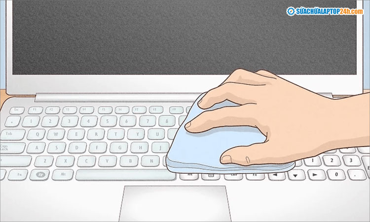 Dùng khăn ẩm lau bàn phím laptop