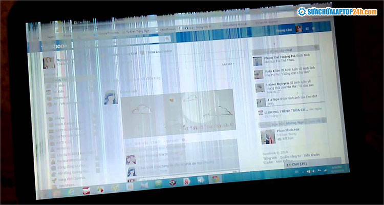 Dấu hiệu màn hình laptop bị kẻ sọc