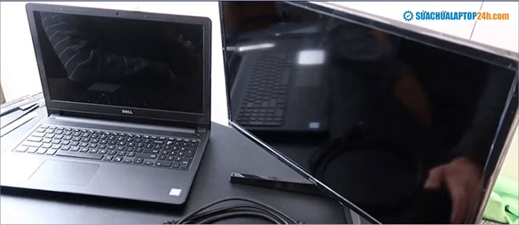 Kết nối với màn hình rời để kiểm tra màn hình