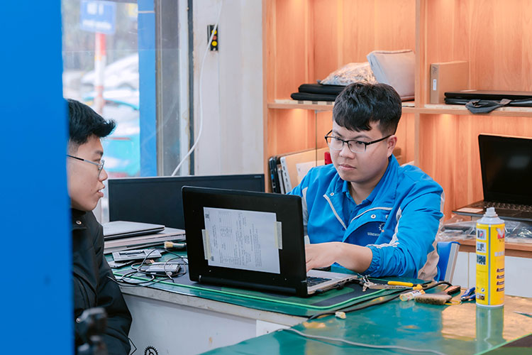 Suachualaptop24h-11-nhon-uy-tin