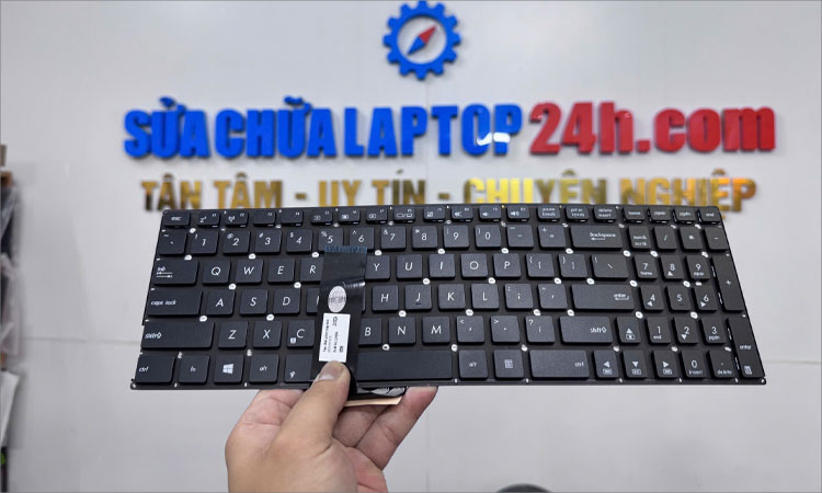 Linh kiện phải còn nguyên tem bảo hành của Sửa chữa Laptop 24h