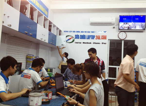 Suachualaptop24h.com Rực rỡ khai trương cơ sở 2 - Số 8, Hồ Tùng Mậu