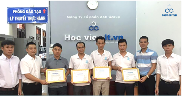 hoc sua may tinh hp 4